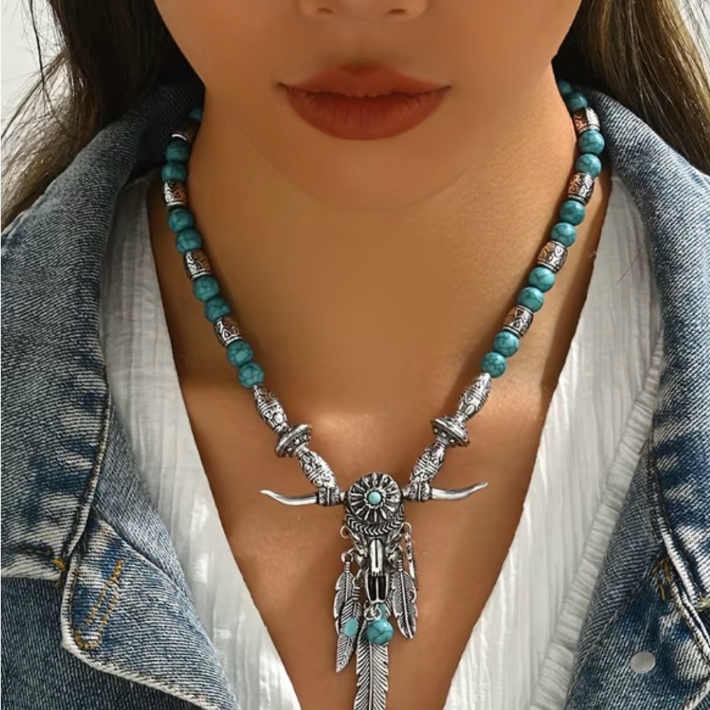 Turquoise Bead Western Boho Bull Beaded Pendant Necklace